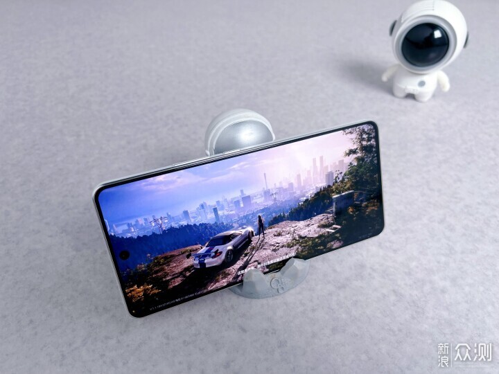 淚目,iQOO Neo9S Pro是值得陪伴你青春的手機_新浪眾測