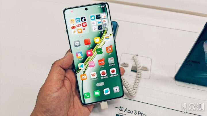 這輪是歐加!OPPO-一加各檔位手機購買剖析_新浪眾測