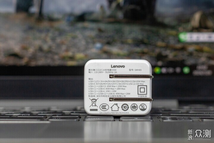 小身板充電快,聯想thinkplus GaN65W充電器_新浪眾測