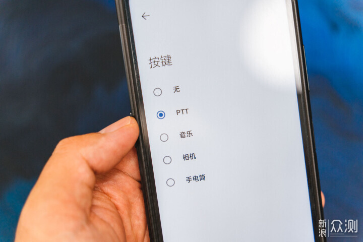 摔不爛的六面防摔手機你見過嗎_新浪眾測