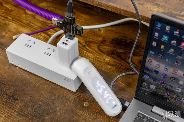 小身板充電快,聯想thinkplus GaN65W充電器_新浪眾測