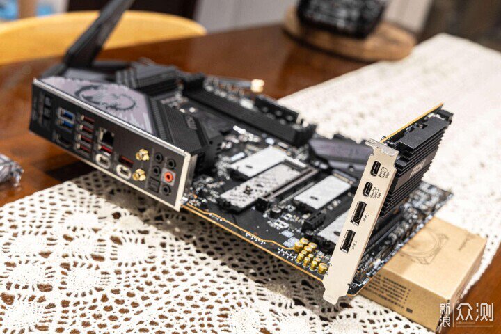 微星MPG Z790 CARBON MAX WIFI II開箱_新浪眾測