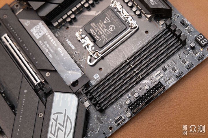 微星MPG Z790 CARBON MAX WIFI II開箱_新浪眾測