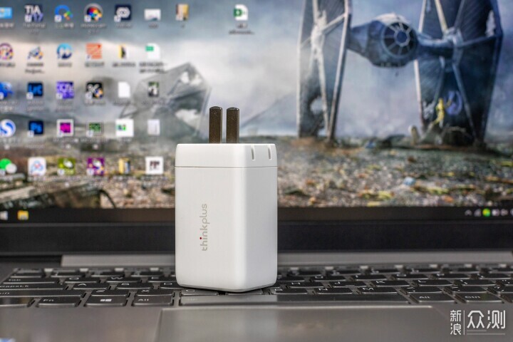 小身板充電快,聯想thinkplus GaN65W充電器_新浪眾測