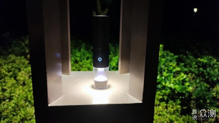 小米發佈首款輕量化多功能手電筒_新浪眾測