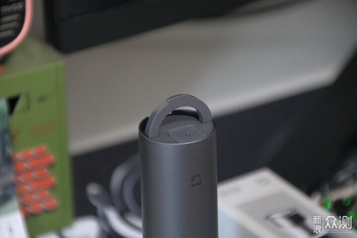小米發佈首款輕量化多功能手電筒_新浪眾測