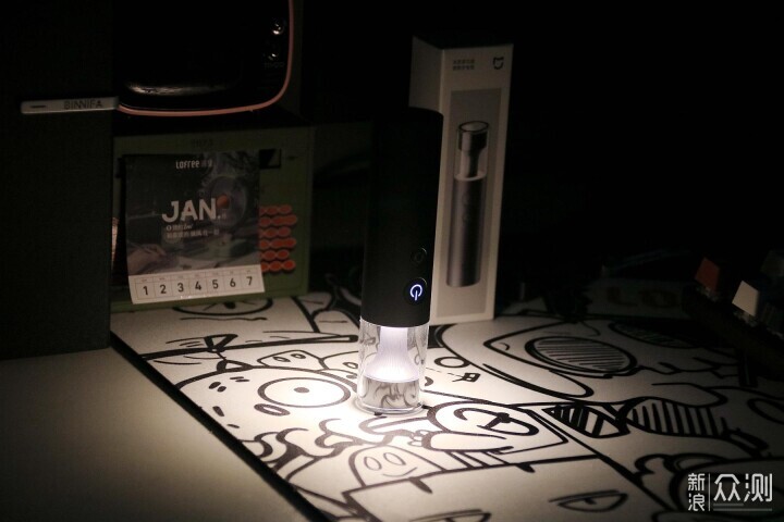 小米發佈首款輕量化多功能手電筒_新浪眾測