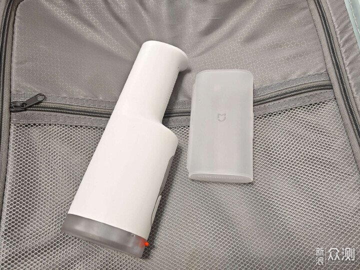 衝牙器被小米玩出花了:米家電動衝牙器F300_新浪眾測