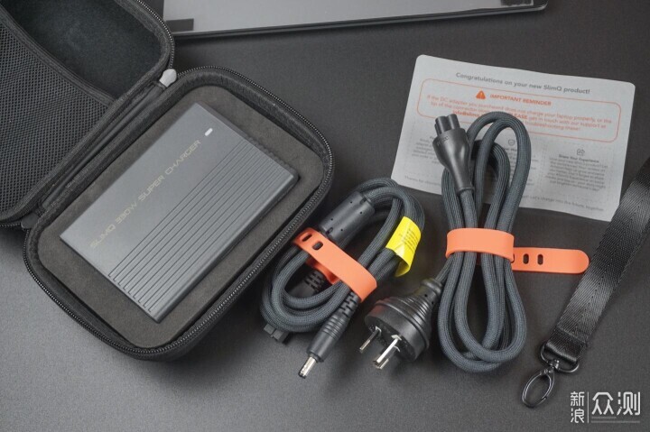 遊戲本遇上黑科技!氮化镓SlimQ F330W充電器_新浪眾測