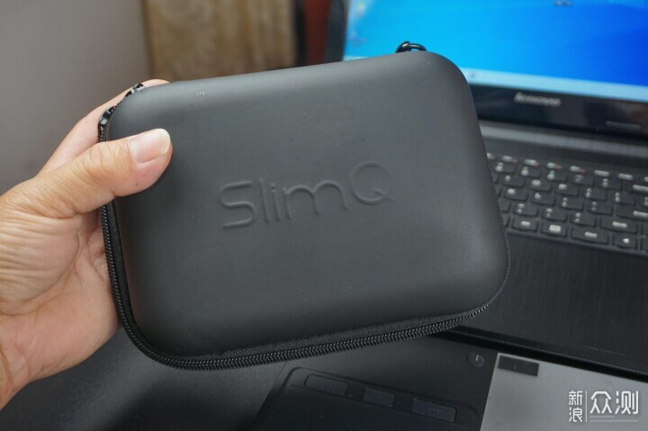 遊戲本遇上黑科技!氮化镓SlimQ F330W充電器_新浪眾測
