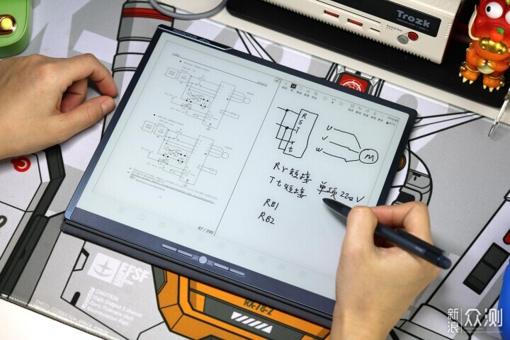 墨水屏真的能辦公嗎？漢王手寫辦公本M10體驗_新浪眾測