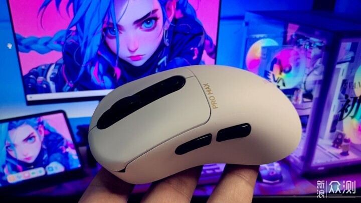 專為偏好右手玩家打造的遊戲滑鼠它來了_新浪眾測