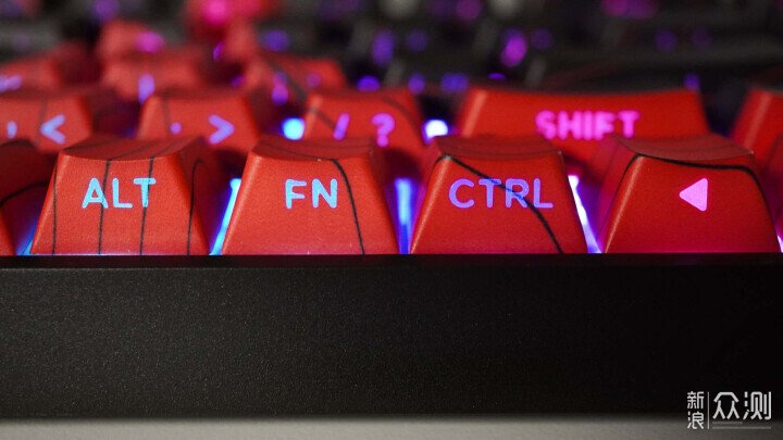 超高可玩性性價比 狼蛛Win68 HE MAX磁軸鍵盤_新浪眾測