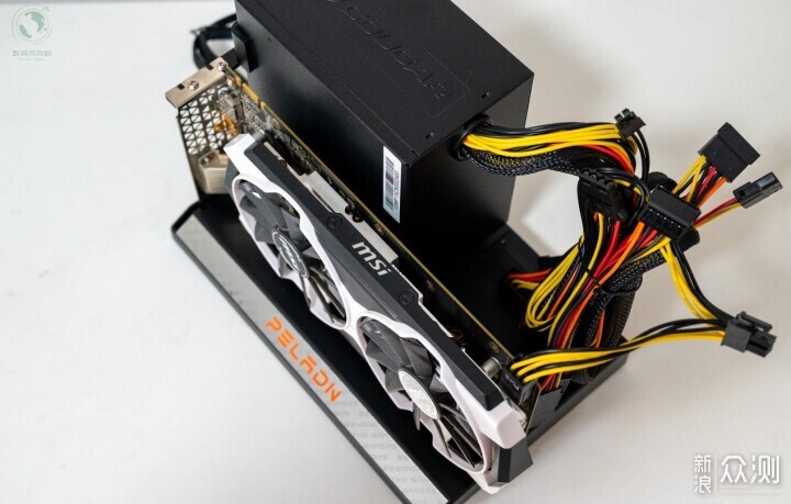一插即用，高性能顯卡的移動解決方案_新浪眾測
