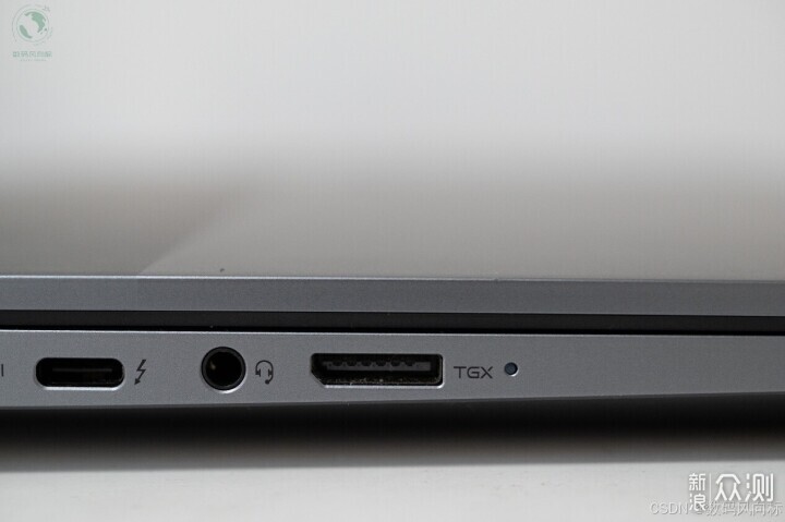 一插即用，高性能顯卡的移動解決方案_新浪眾測