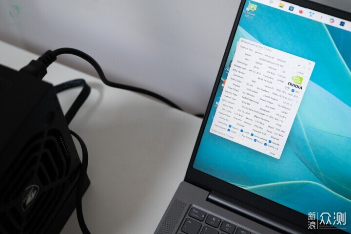 一插即用，高性能顯卡的移動解決方案_新浪眾測