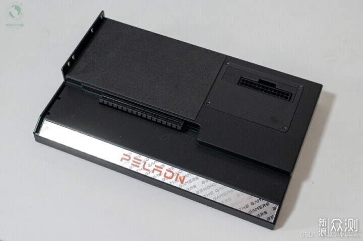 一插即用，高性能顯卡的移動解決方案_新浪眾測