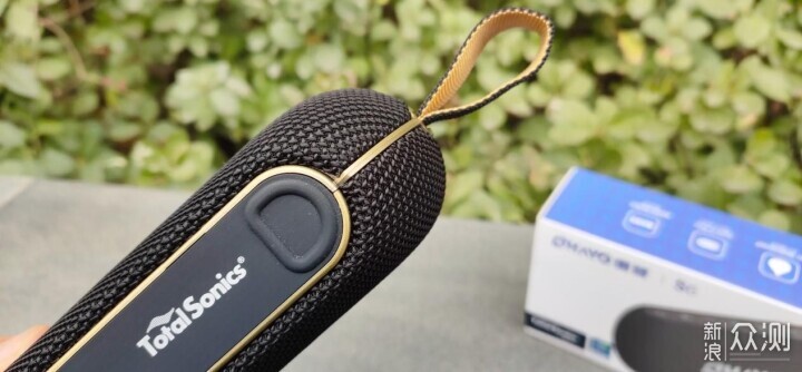 久聽不膩三頻澎湃，雷登S6戶外便攜音質棒 _新浪眾測