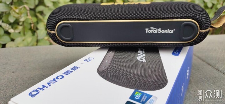 久聽不膩三頻澎湃，雷登S6戶外便攜音質棒 _新浪眾測