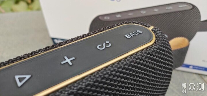 久聽不膩三頻澎湃，雷登S6戶外便攜音質棒 _新浪眾測