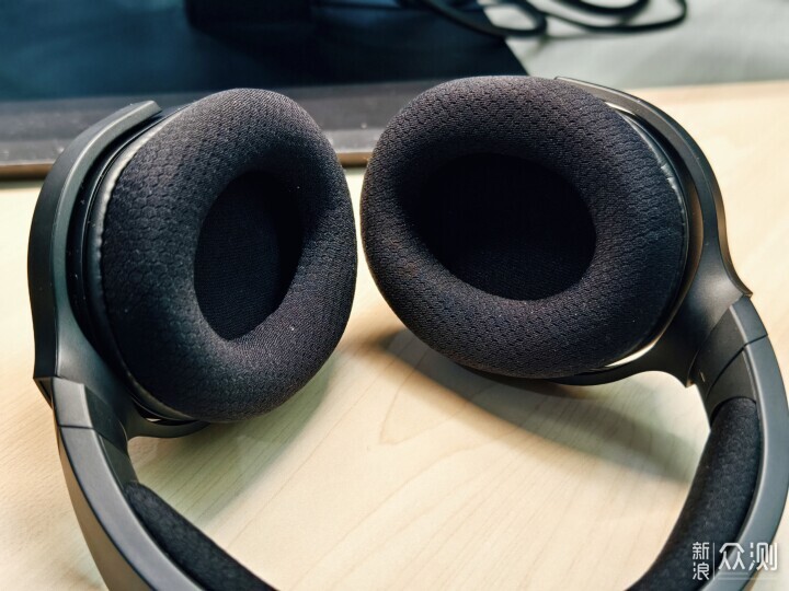 雷蛇梭魚X幻彩版:跨平台遊戲與音樂完美伴侶_新浪眾測