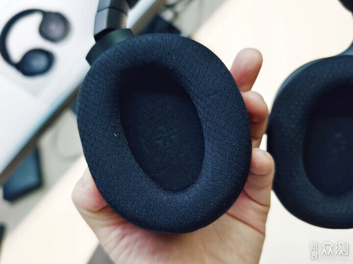 雷蛇梭魚X幻彩版:跨平台遊戲與音樂完美伴侶_新浪眾測