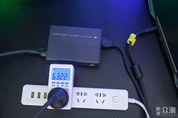 商拍、桌面好幫手,SlimQ F330氮化镓充電器_新浪眾測