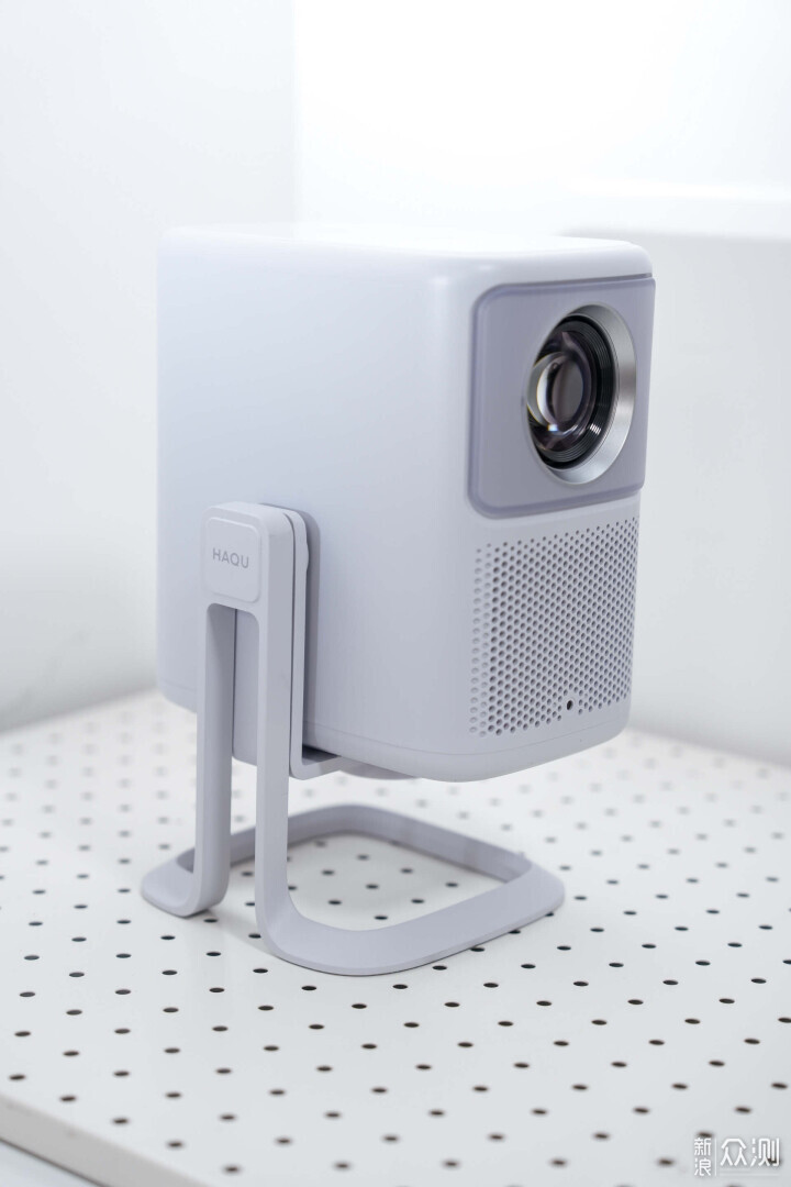 哈趣 K2 Pro：開啟巨幕爽玩新世界！_新浪眾測