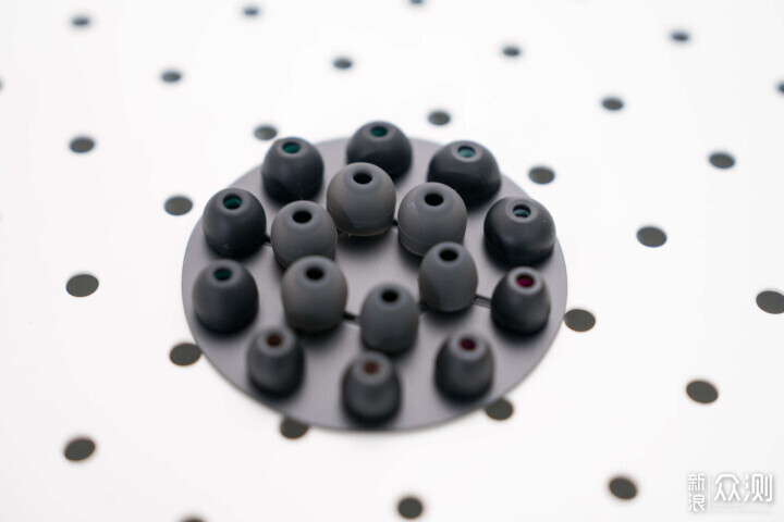 百元耳機能封神？山靈MG20實力打破次元壁_新浪眾測