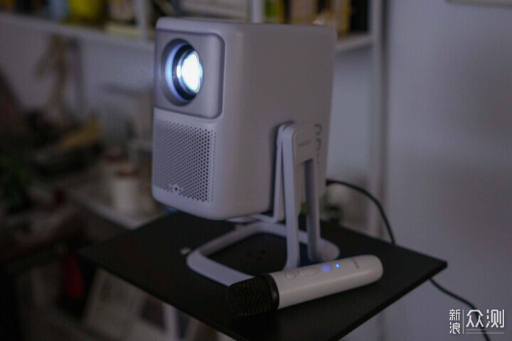 哈趣 K2 Pro：開啟巨幕爽玩新世界！_新浪眾測