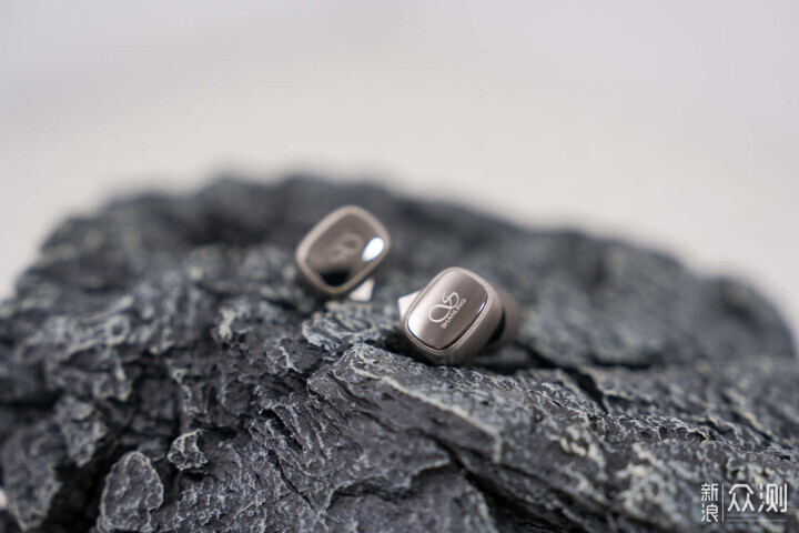 百元耳機能封神？山靈MG20實力打破次元壁_新浪眾測