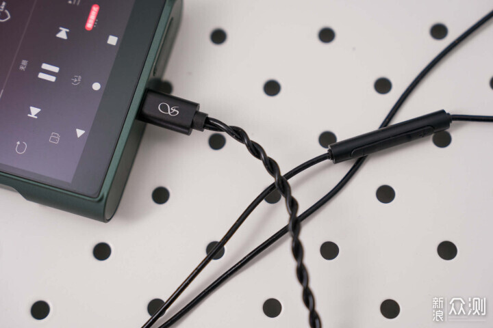 百元耳機能封神？山靈MG20實力打破次元壁_新浪眾測