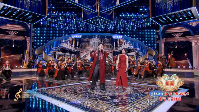 “车厘子夫妇”合体营业！二人眉目传情超温馨，眼中满满的都是彼此！