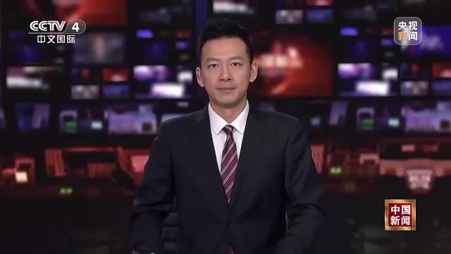 多地地标点亮中国红