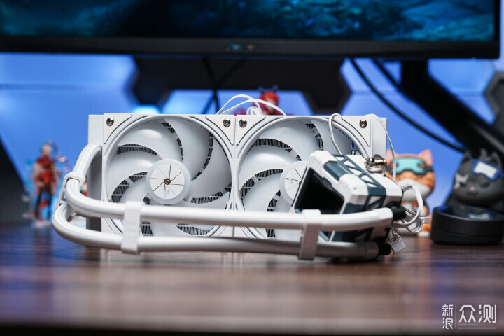 3I小鋼炮,230F+銘瑄B580+機械大師C28裝機_新浪眾測