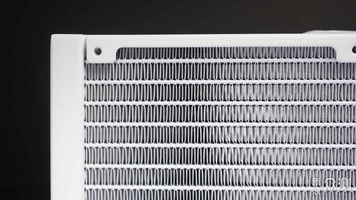 zalman思民 阿爾法2 DS A36液晶屏水冷_新浪眾測