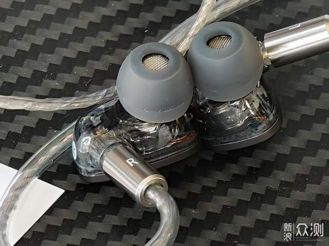 瘋了?兩百多買個阿思翠GX100有線耳機?_新浪眾測