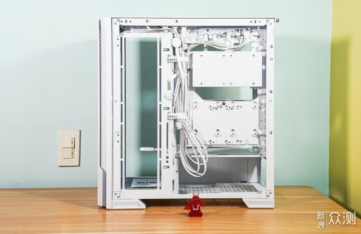 獨家秘技微星MPG VELOX 300R AIRFLOW PZ機箱_新浪眾測