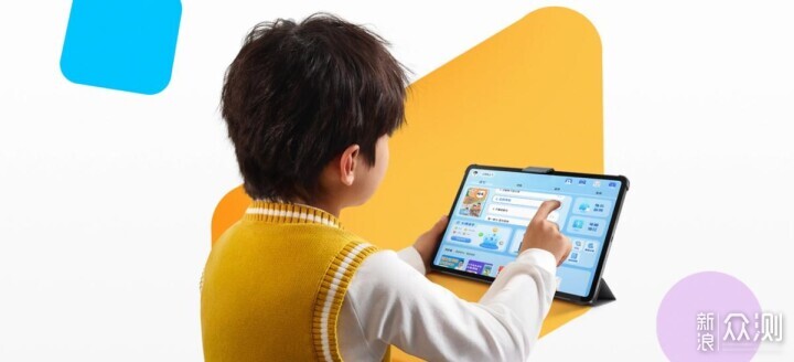 vivo發佈兩款旗艦新機,還有多款智能生態產品_新浪眾測
