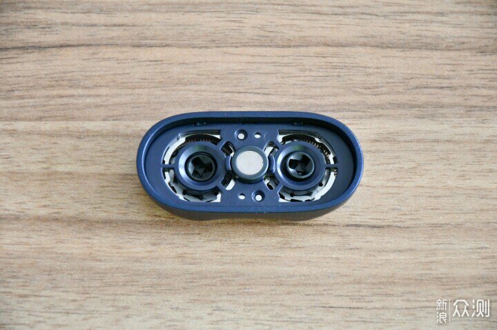 米家電動剃鬚刀S200感恩禮盒值不值得入手_新浪眾測