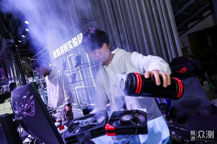 ROG DAY 2025 來啦!世代的強大戰力來了!_新浪眾測