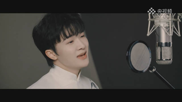 周深新OST中俄双语自由切换