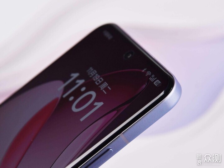 OPPO Reno14將發佈,真機背面確實很有特點_新浪眾測