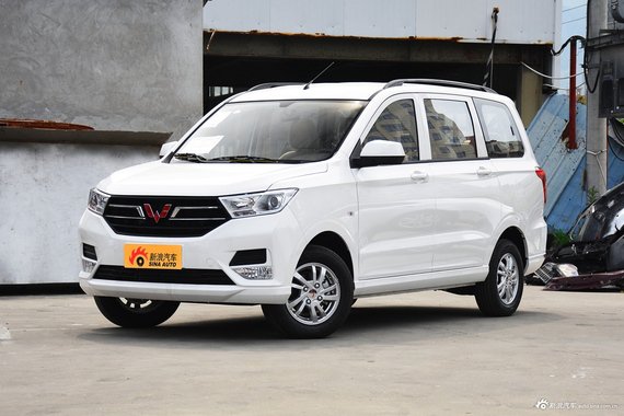 还在纠结买啥车？不如看看五菱宏光，全国最高直降0.29万