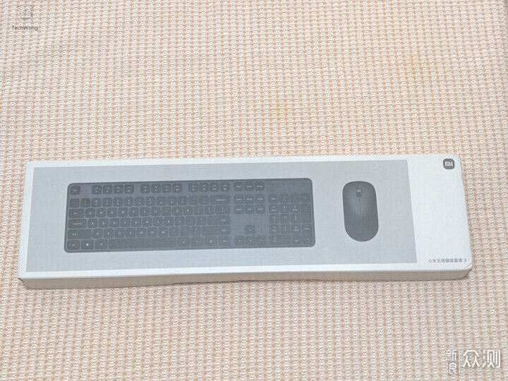 雖說是入門級但帶104全功能按鍵,性價比頗高_新浪眾測