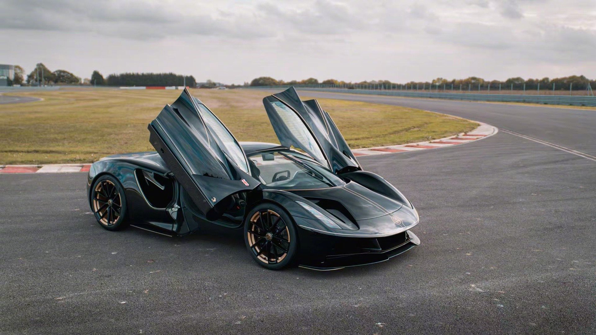 新能源时代，马力参数是最廉价的配置