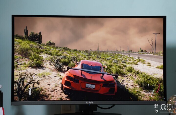 OLED新標杆,微星MAG 272UP QD-OLED X24流光_新浪眾測