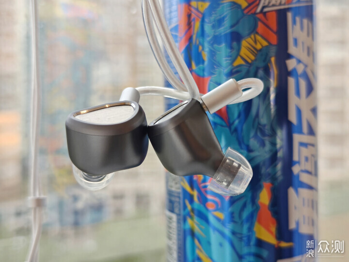 解析力驚人的阿思翠阿基米德靜電平板振膜耳機_新浪眾測