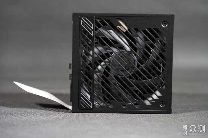 微星MPG A1000GS PCIE5暗黑電源開箱測試_新浪眾測