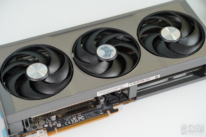 顯卡藍寶石NITRO+氮動RX 9060 XT OC 16G測試_新浪眾測